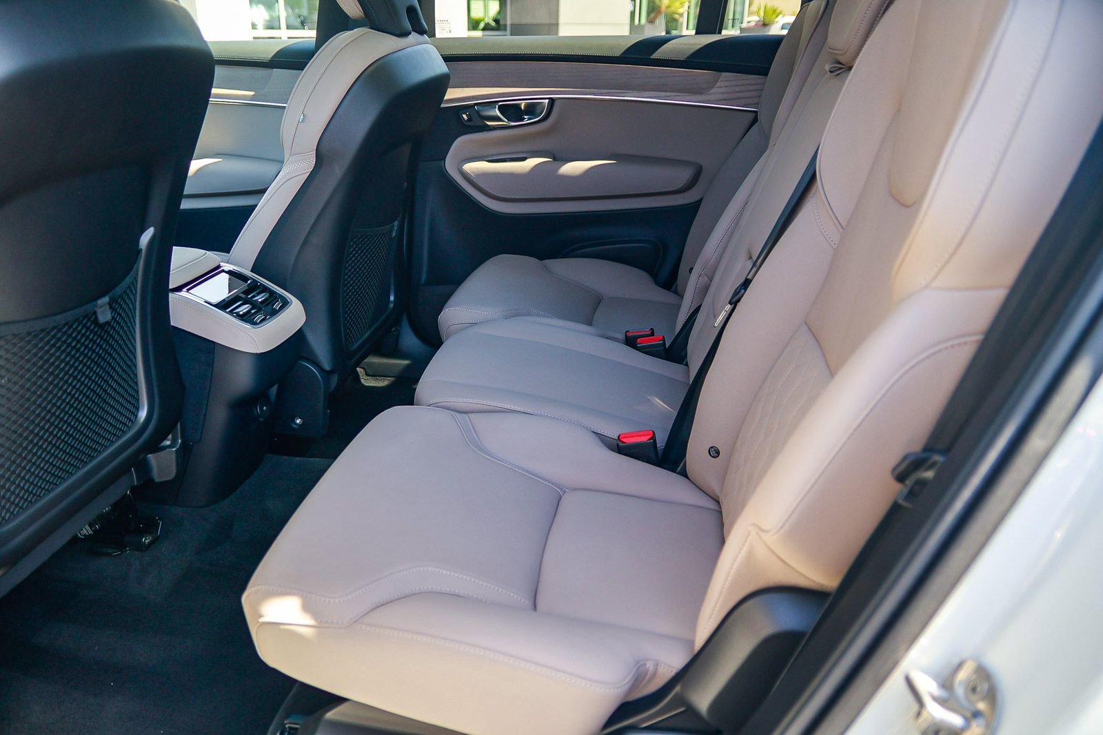 Used 2026 Volvo XC90 B5 Core image 19