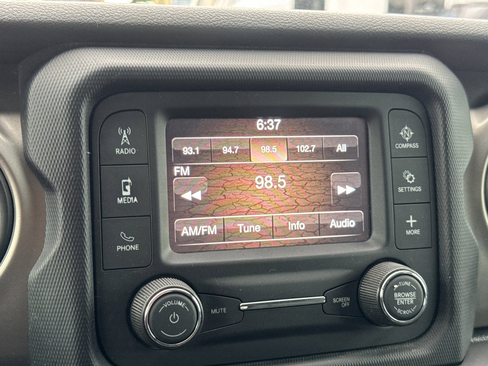 Used 2020 Jeep Wrangler Unlimited Sport S image 17