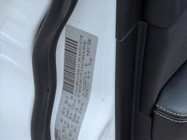 Used 2017 Jeep Cherokee Latitude FWD image 21