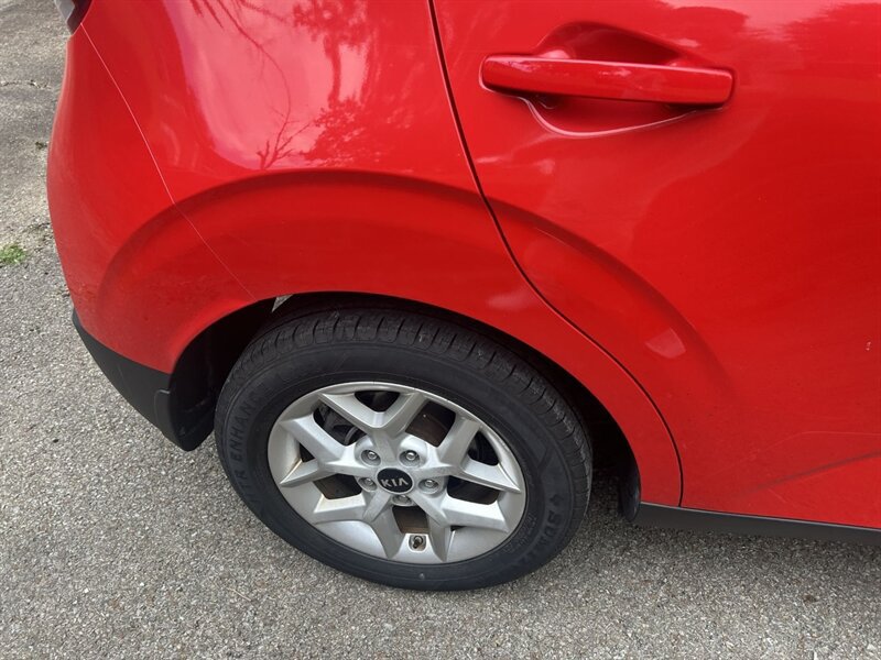 Used 2020 Kia Soul S FWD image 22