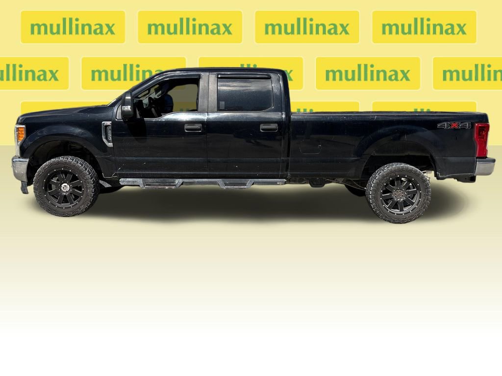 Used 2017 Ford F250 XL w/ STX Appearance Package AWD/4WD image 11