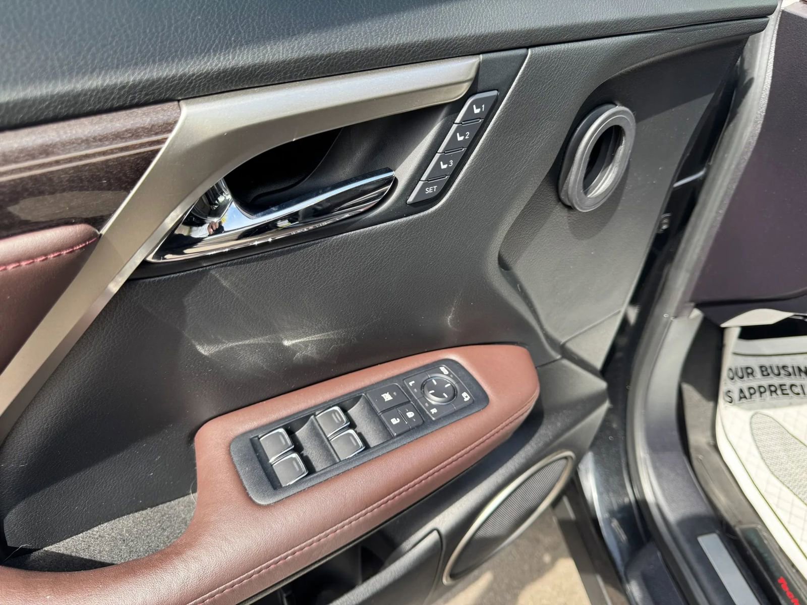 Used 2017 Lexus RX 450h AWD w/ Luxury Package image 23