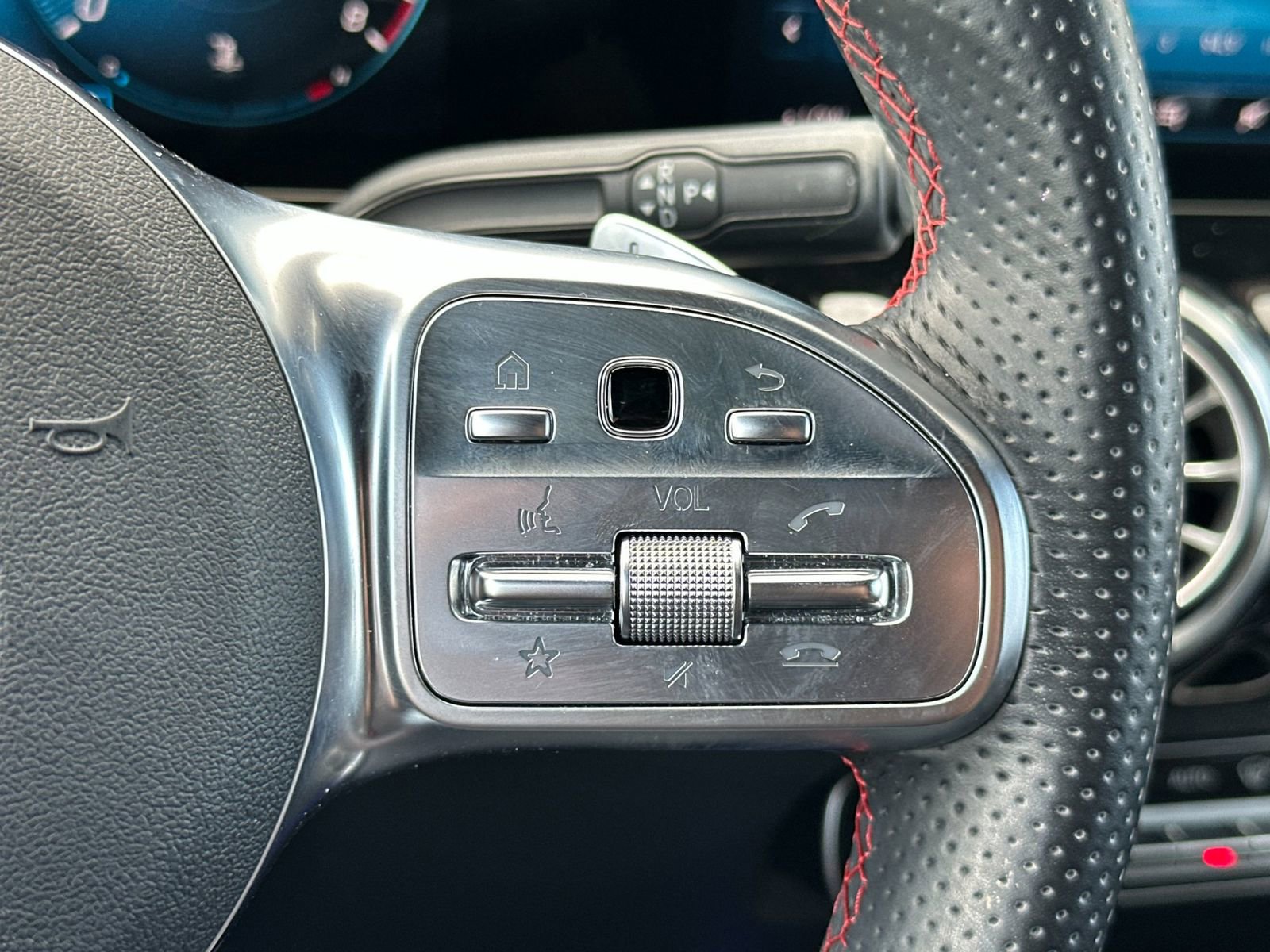 Certified 2022 Mercedes-Benz GLA 250 image 27