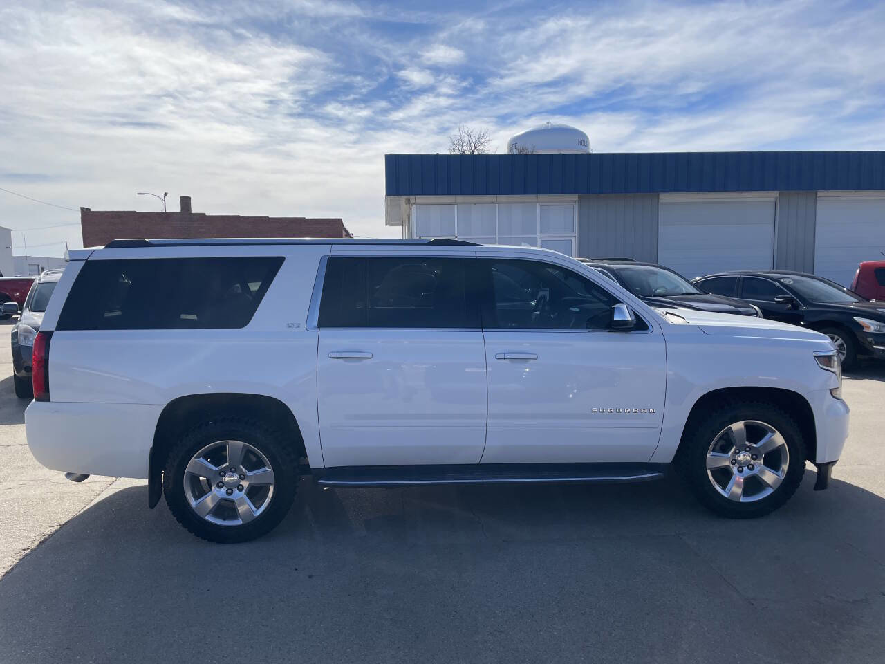Used 2016 Chevrolet Suburban LTZ AWD/4WD image 5