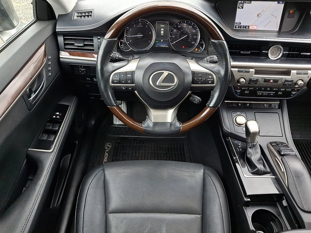 Used 2016 Lexus ES 350 w/ Navigation System Package FWD image 12