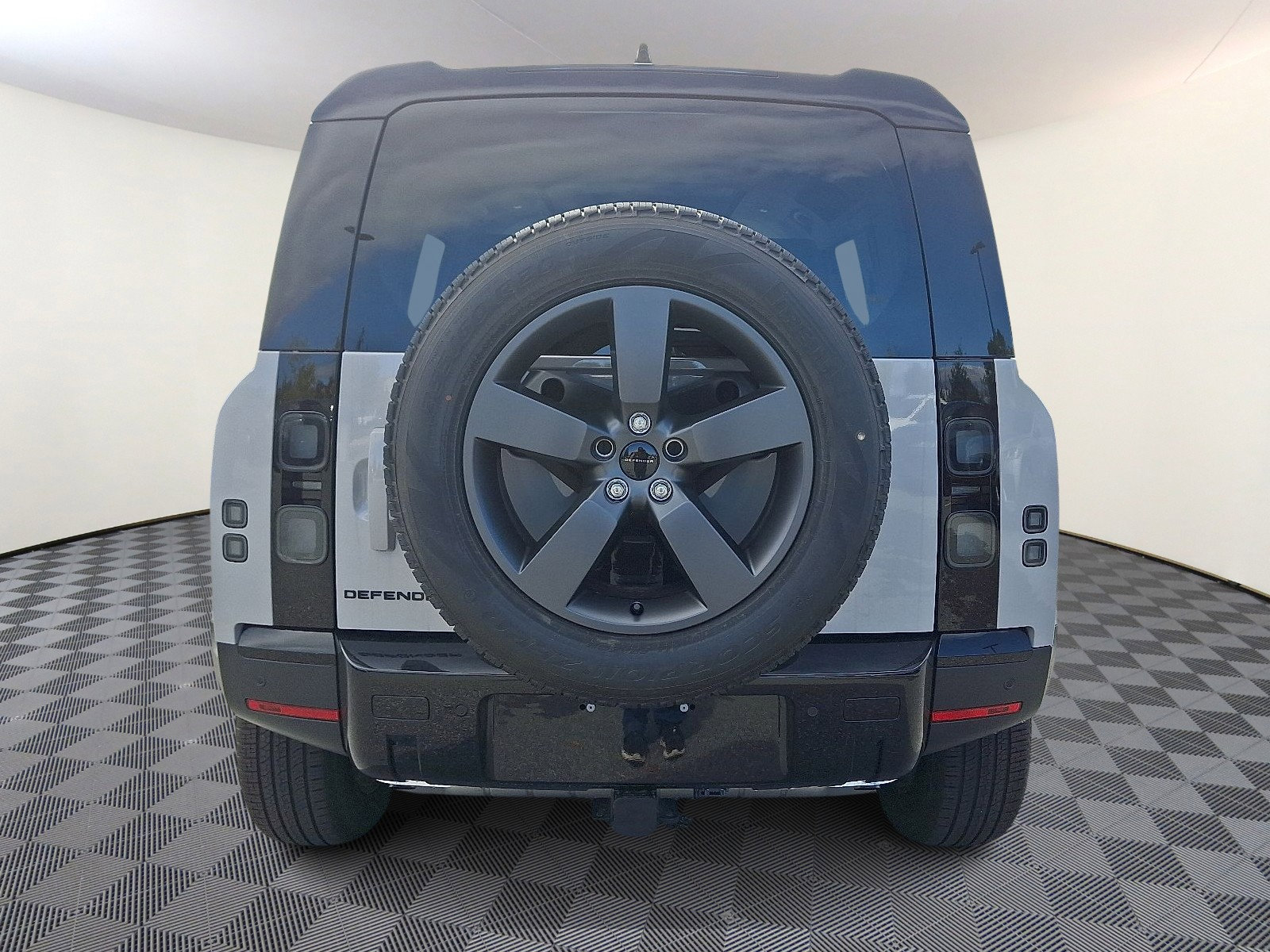 New 2026 Land Rover Defender 110 S image 4