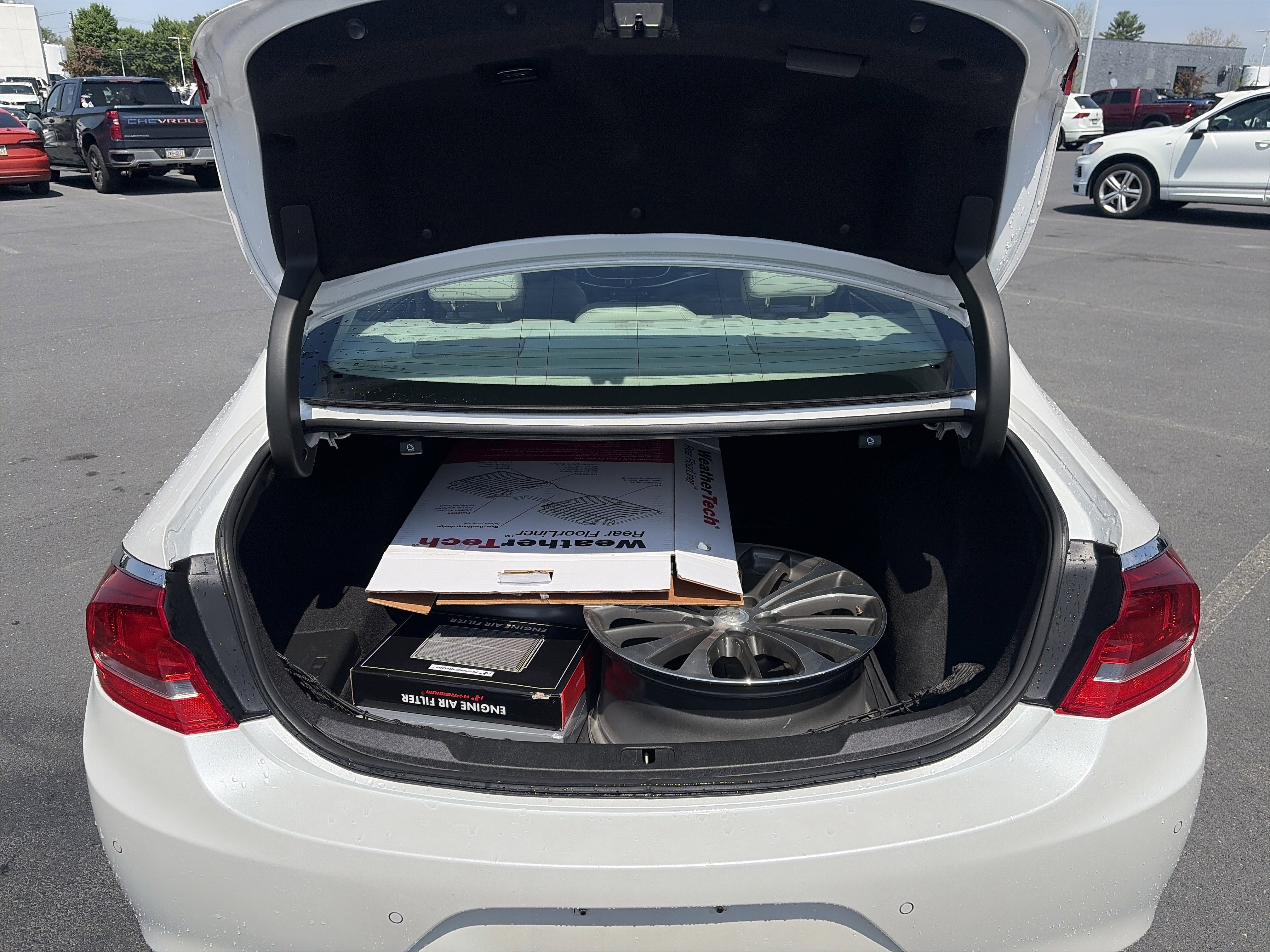 Used 2017 Buick LaCrosse Premium image 3