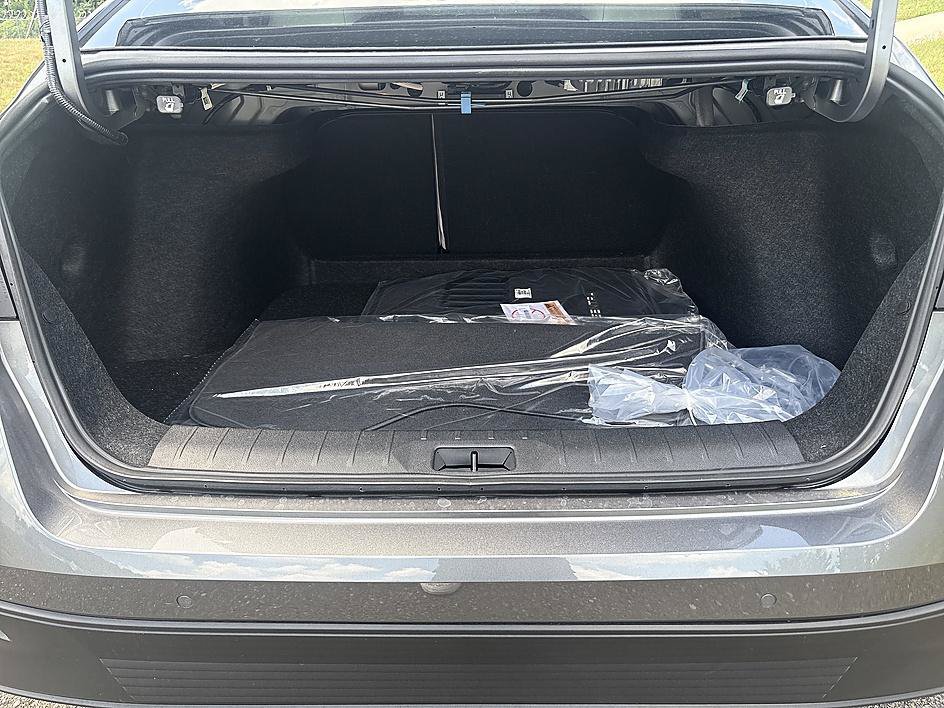 Certified 2026 Nissan Sentra SL w/ Floor Mat Package FWD image 23