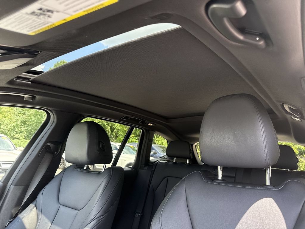 Used 2020 BMW X3 xDrive30i w/ Driving Assistance Package AWD/4WD image 16