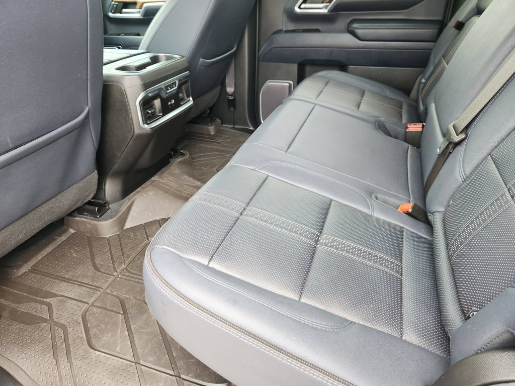 Used 2024 Chevrolet Silverado 3500 High Country w/ High Country Premium Package AWD/4WD image 30