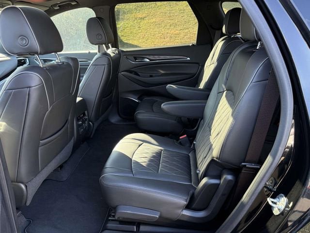Used 2024 Buick Enclave Avenir w/ Avenir Technology Package AWD/4WD image 11