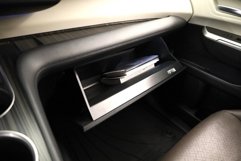 Used 2023 Toyota Sienna Platinum image 22