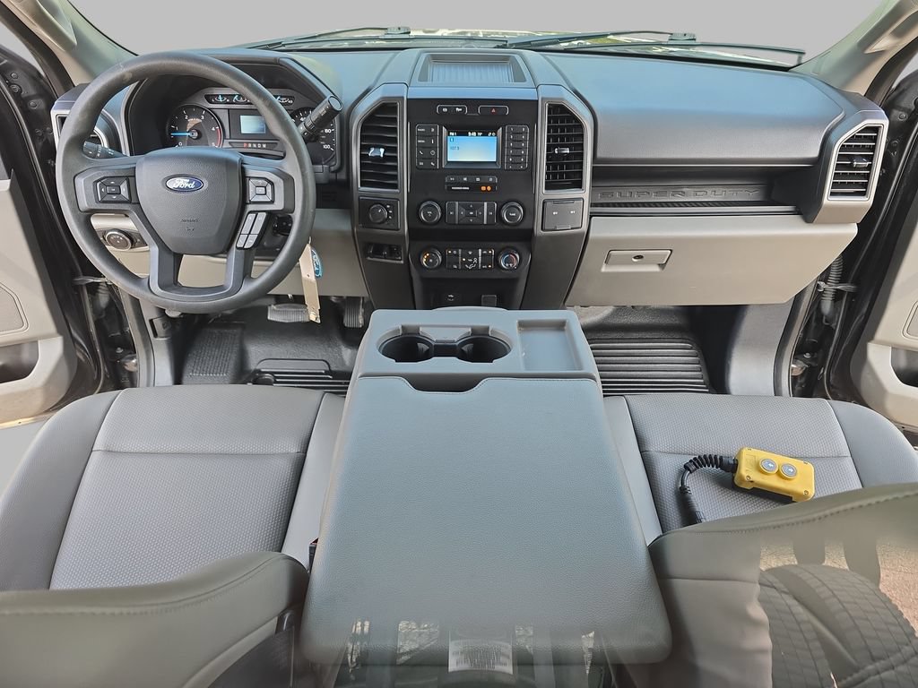 Used 2022 Ford F550 4x4 Regular Cab Super Duty w/ Power Equipment Group image 10