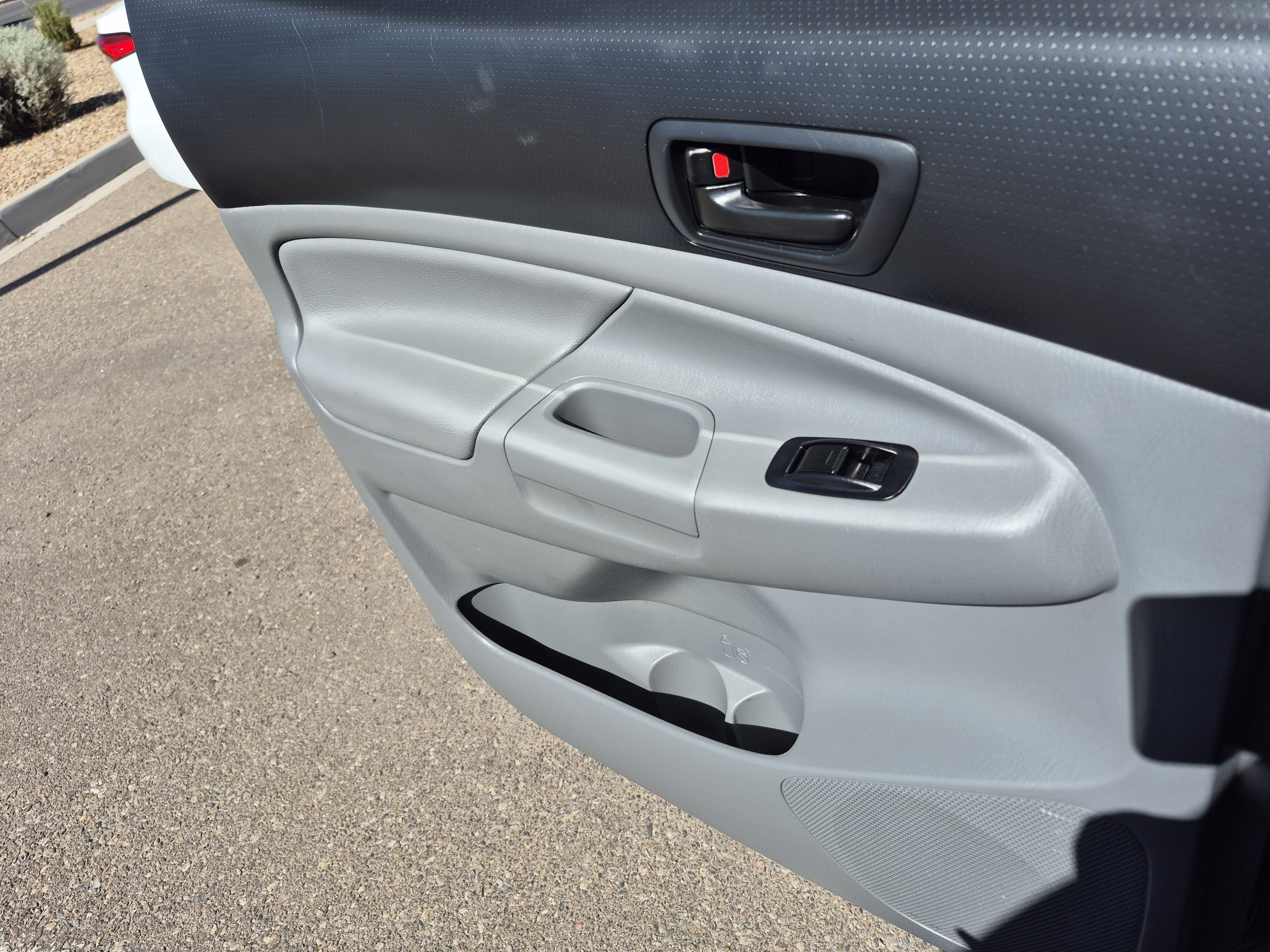 Used 2015 Toyota Tacoma PreRunner w/ TRD Sport Package RWD image 19