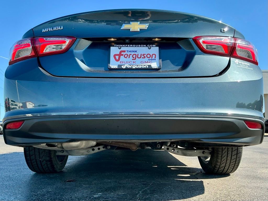 Used 2021 Chevrolet Malibu LT FWD image 18