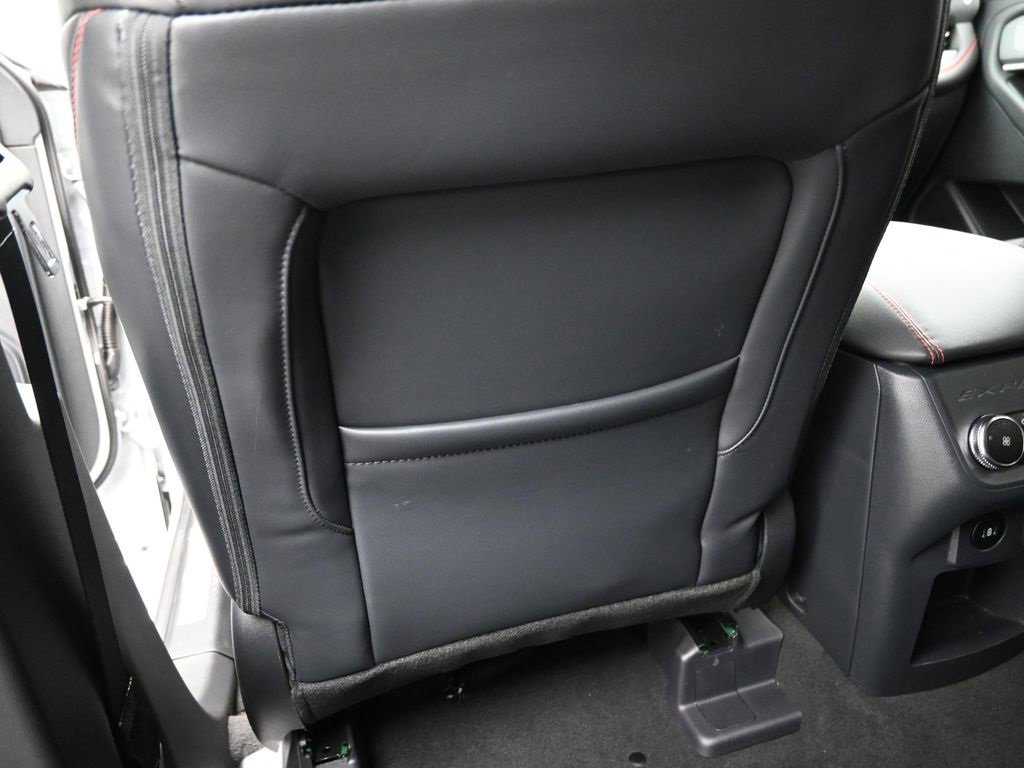 New 2026 Ford Explorer ST-Line w/ ST-Line Street Pack image 21