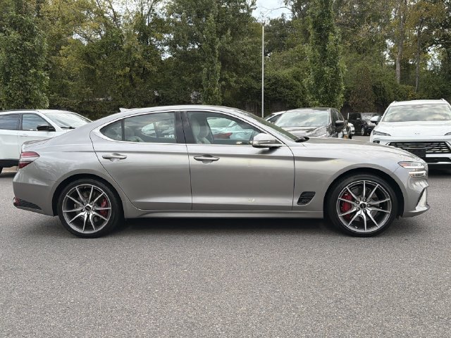 Used 2025 Genesis G70 2.5T AWD/4WD image 2