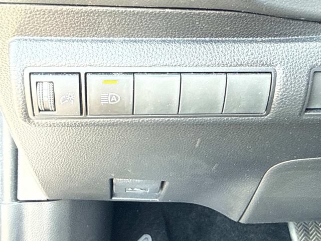Used 2023 Toyota Corolla SE FWD image 25