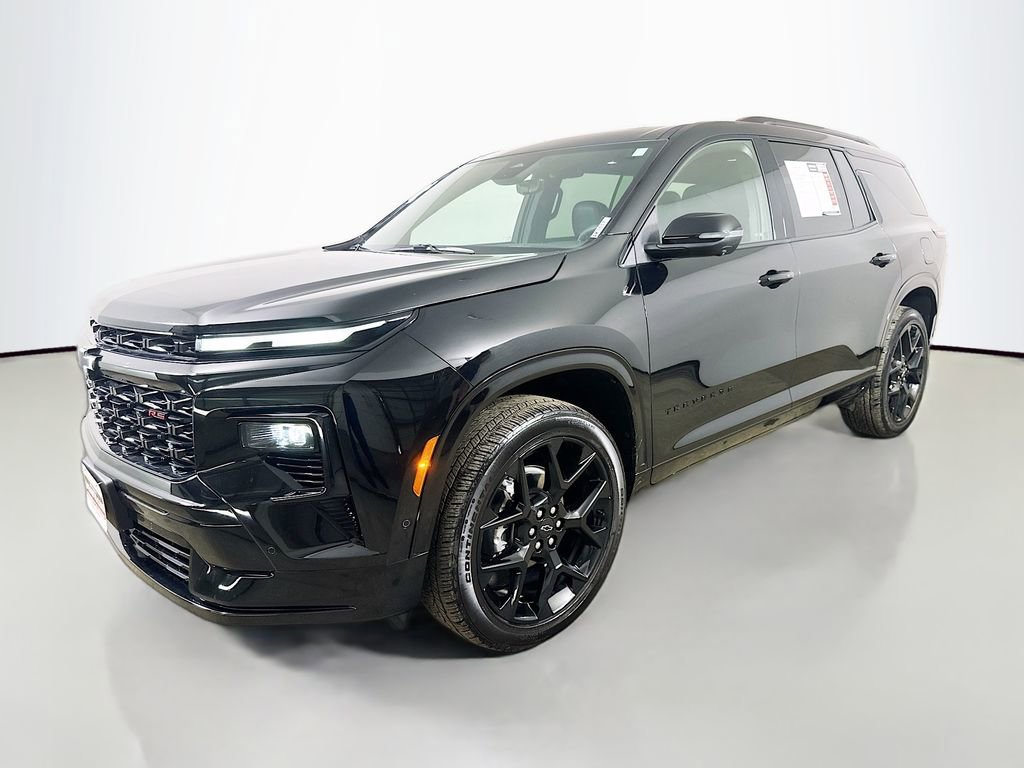 Used 2025 Chevrolet Traverse RS w/ LPO, Cargo Package image 3