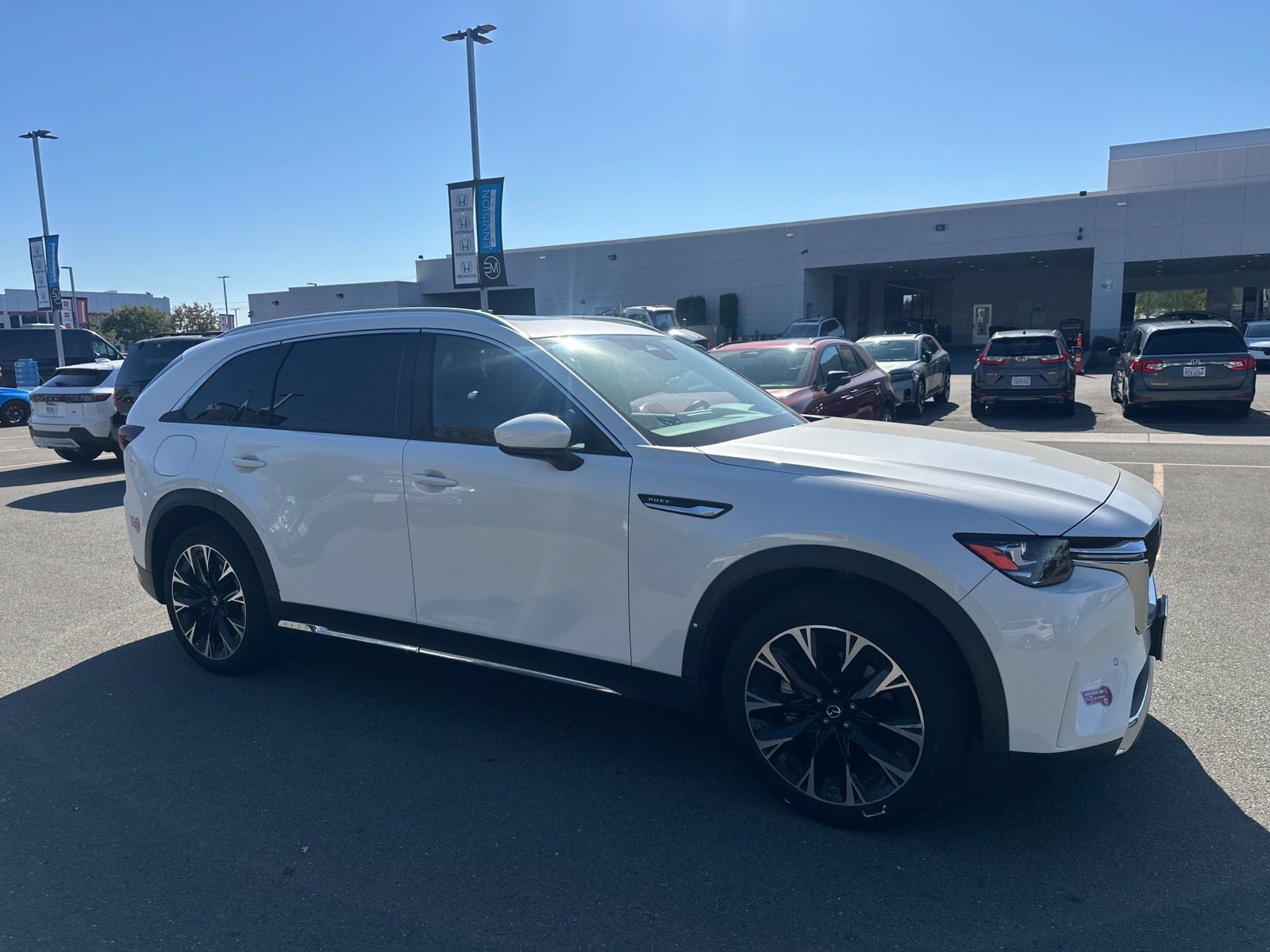 Used 2024 MAZDA CX-90 Plug-In Hybrid w/ Premium Pkg AWD/4WD image 2