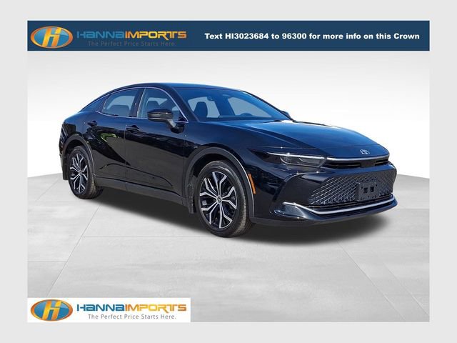 Used 2023 Toyota Crown XLE image 1
