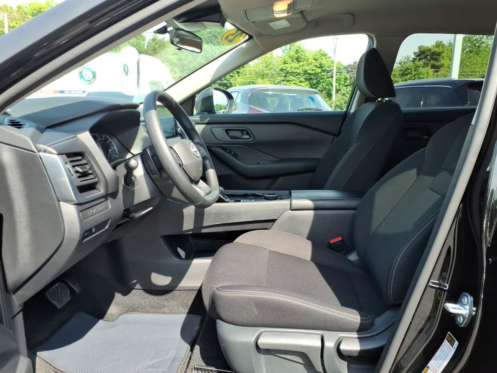 Certified 2025 Nissan Rogue S AWD/4WD image 11