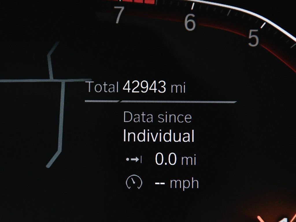 Used 2022 BMW 840i xDrive Convertible w/ Driving Assistance Package image 20