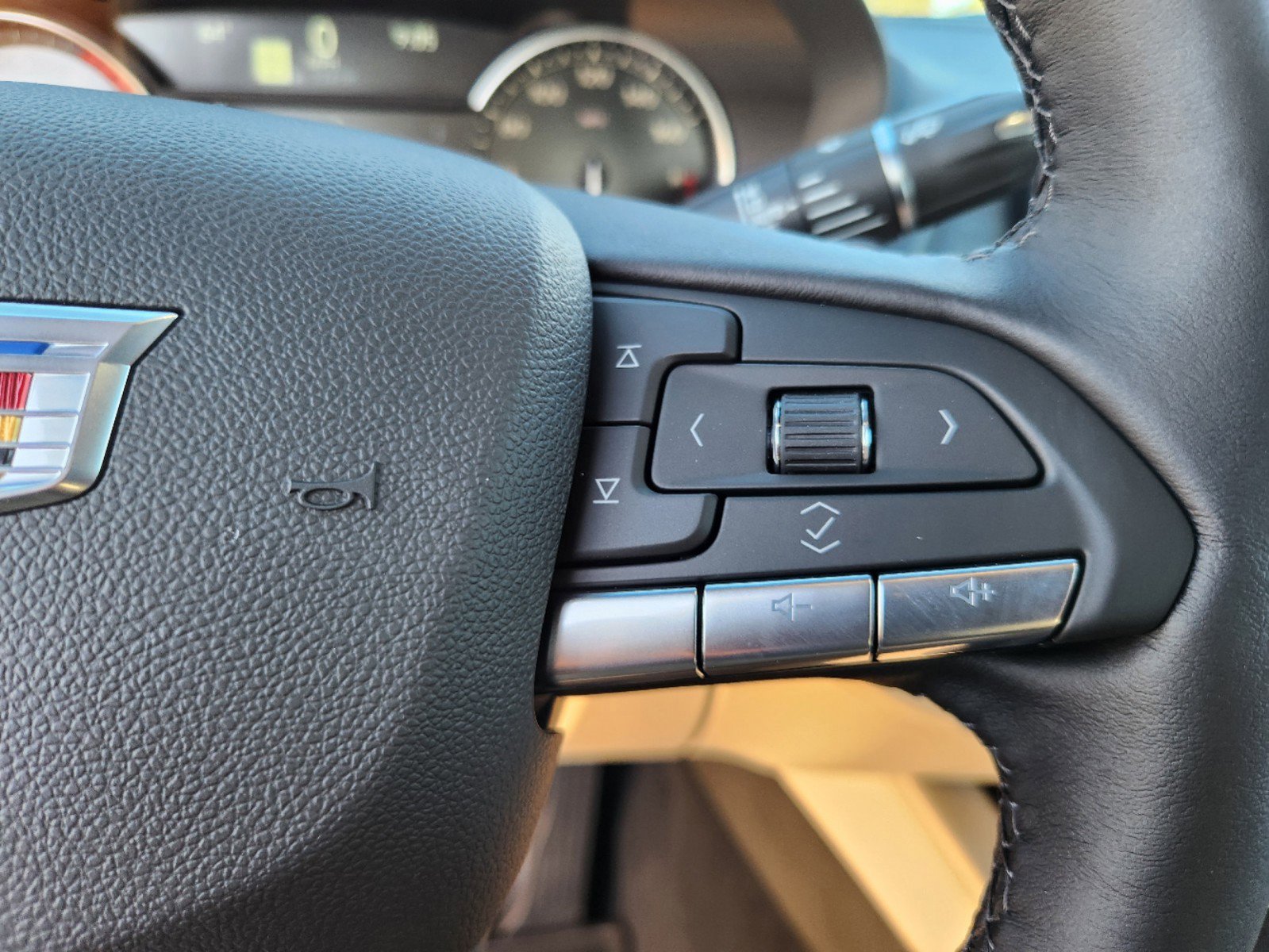 New 2025 Cadillac CT4 Premium Luxury image 30