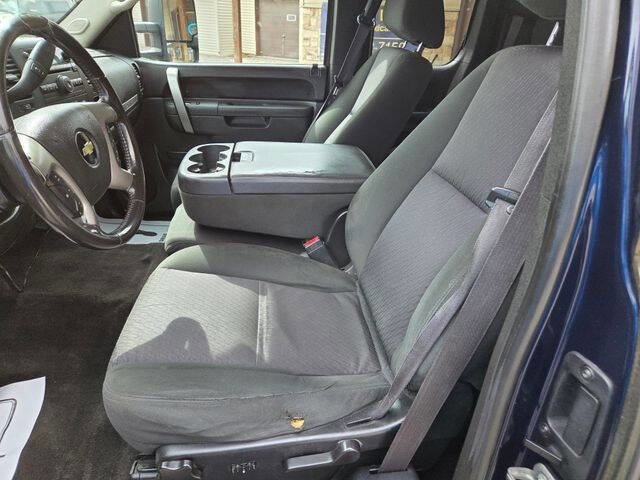 Used 2011 Chevrolet Silverado 1500 LT w/ All-Star Edition image 19