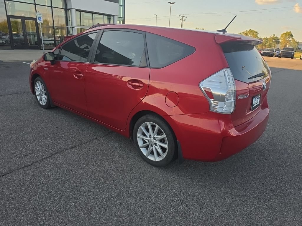 Used 2013 Toyota Prius V Five FWD image 7