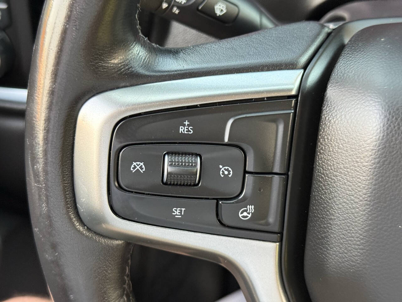 Used 2021 Chevrolet Silverado 1500 LT AWD/4WD image 24