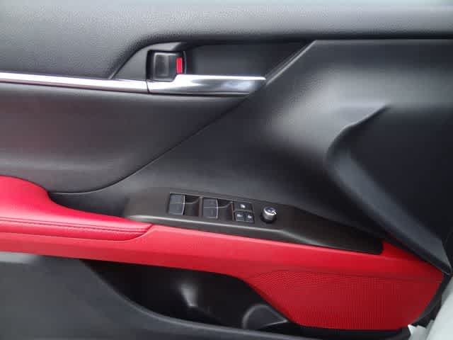 Used 2024 Toyota Camry XSE FWD image 11
