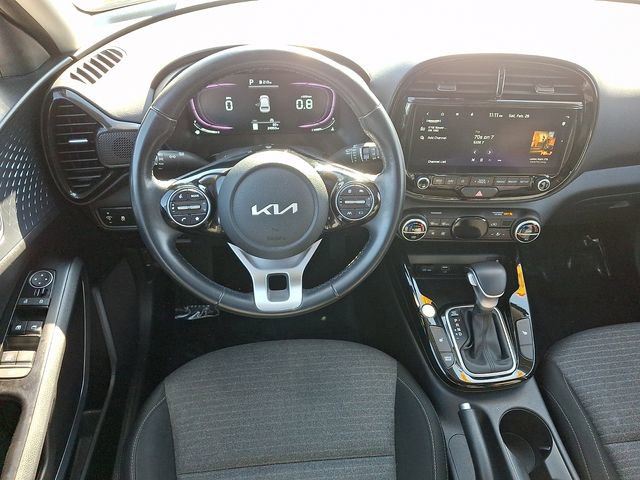 Certified 2023 Kia Soul EX image 12
