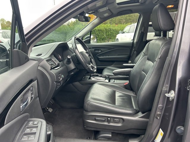 Used 2019 Honda Pilot Elite image 14