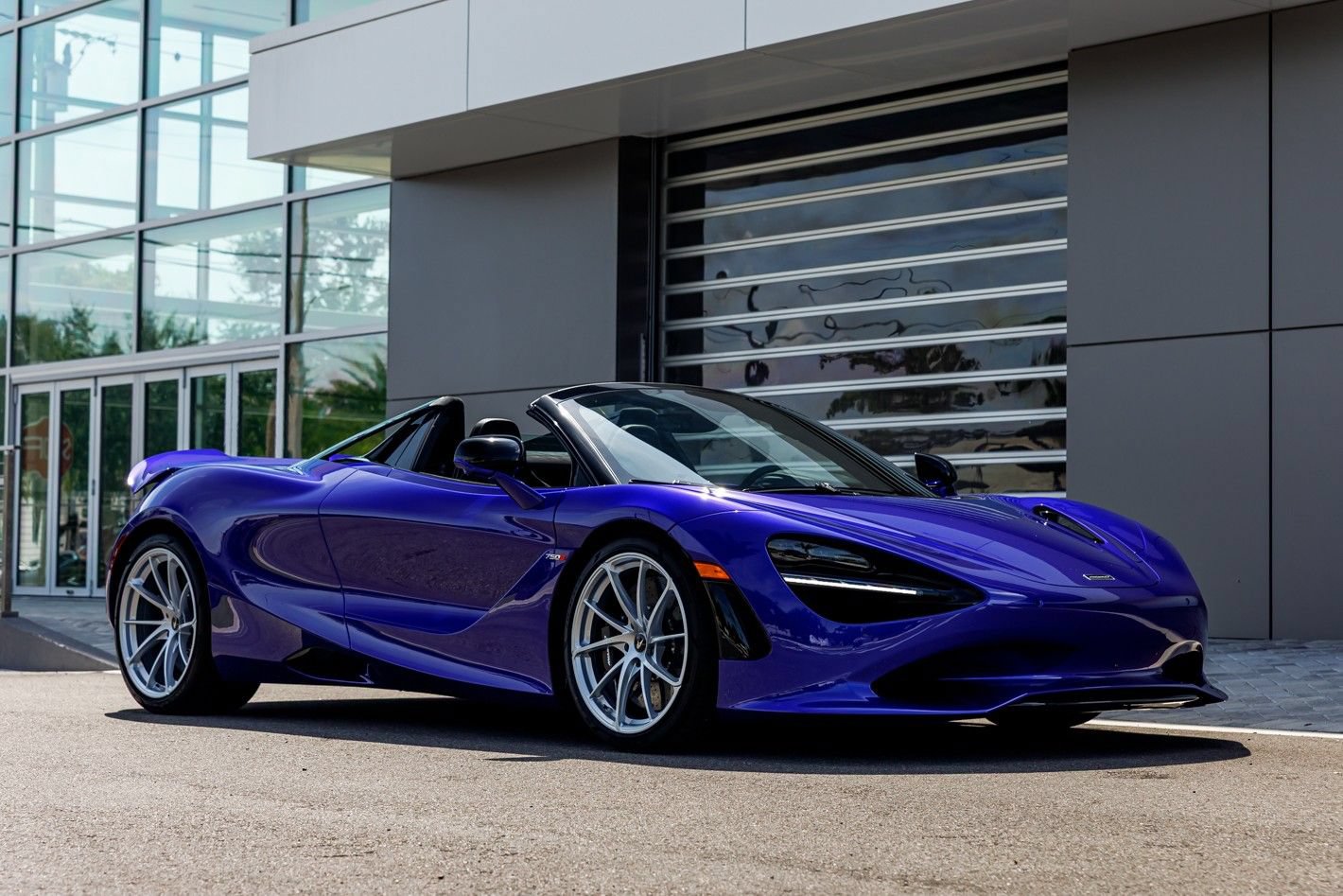 New 2026 McLaren 750S Spider RWD image 37