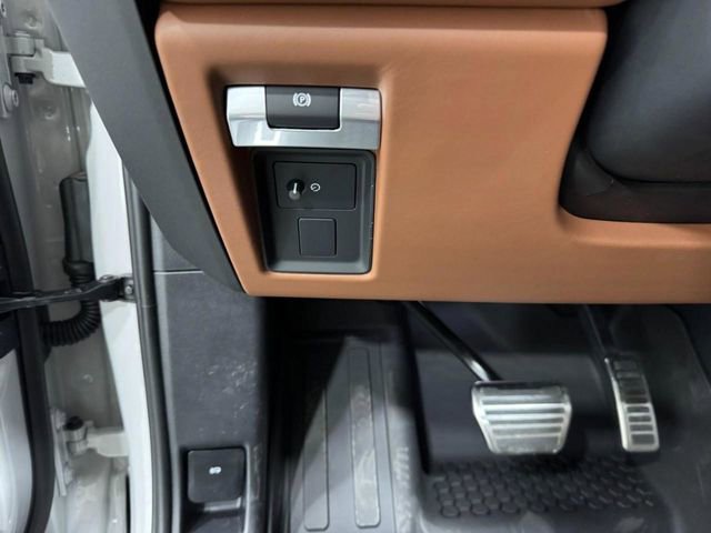 New 2026 Land Rover Defender 110 OCTA AWD/4WD image 29