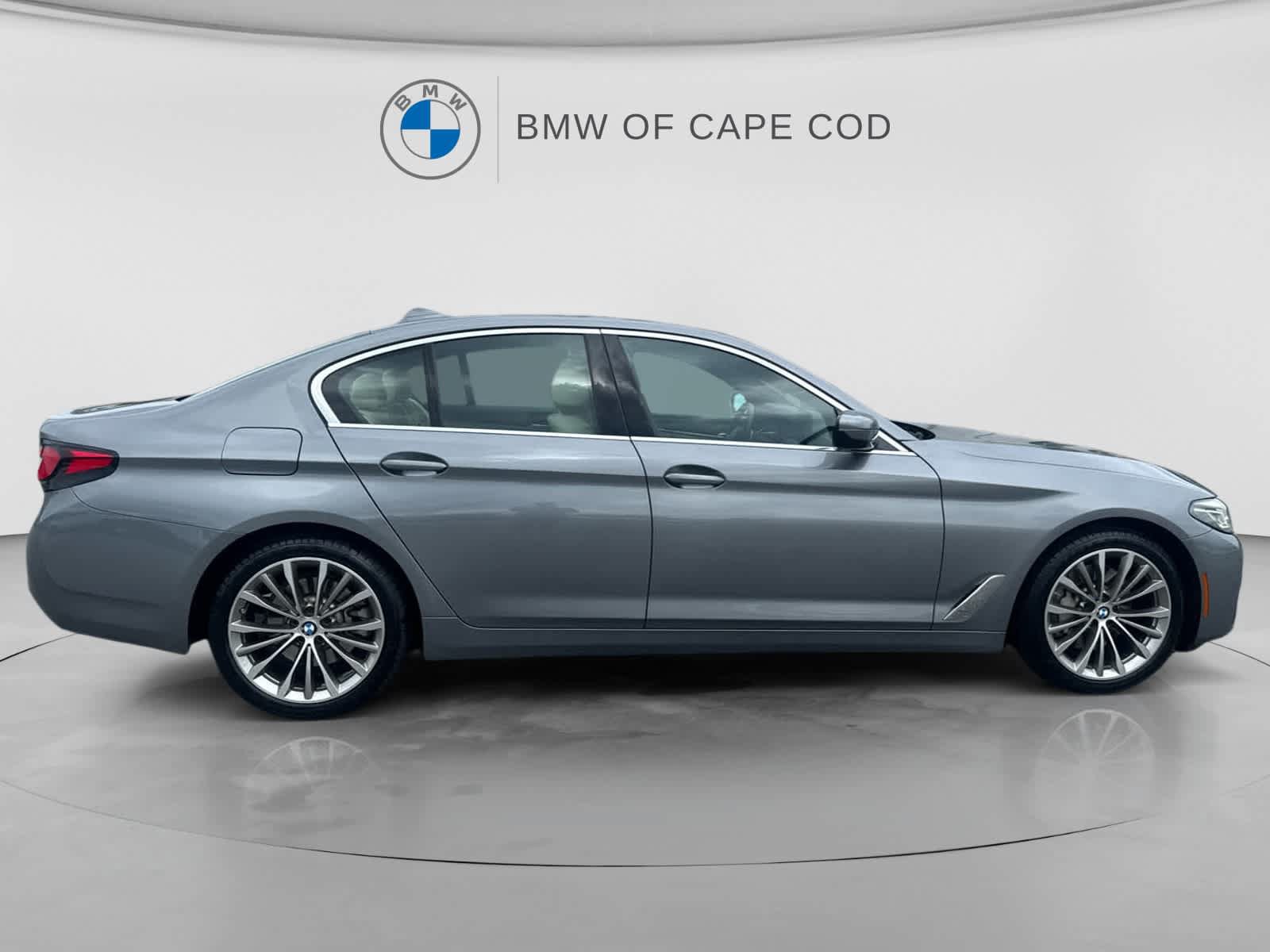 Used 2023 BMW 530i xDrive w/ Convenience Package AWD/4WD image 10