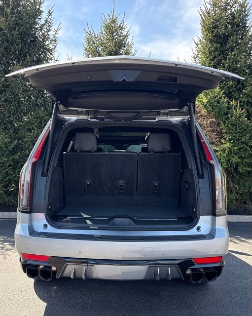 Certified 2023 Cadillac Escalade V image 5