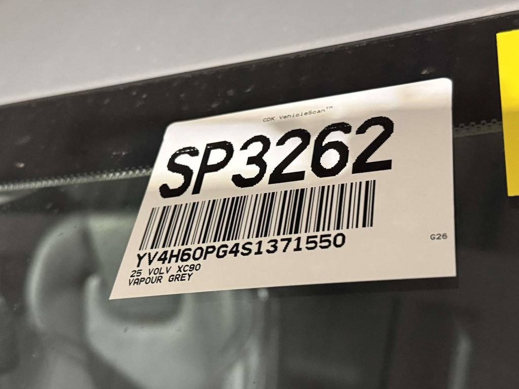 Used 2025 Volvo XC90 T8 Ultra w/ Protection Package Premier AWD/4WD image 7