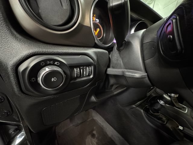 Used 2021 Jeep Wrangler Unlimited Sport AWD/4WD image 22