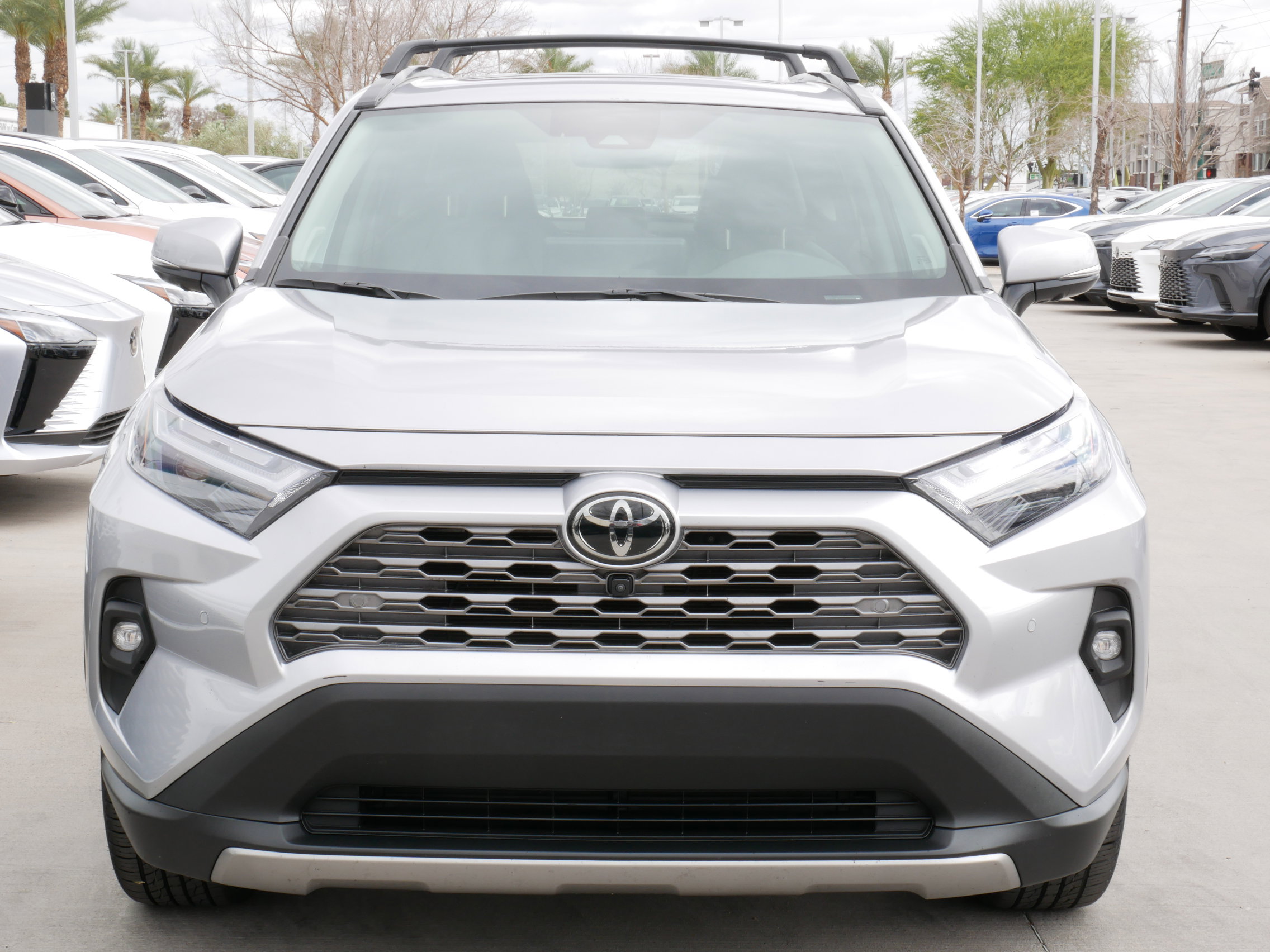 Used 2023 Toyota RAV4 Limited image 15