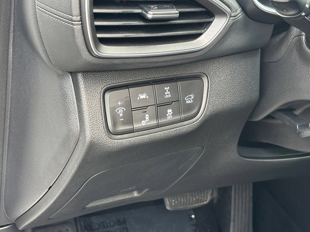 Used 2020 Hyundai Santa Fe SEL AWD/4WD image 38