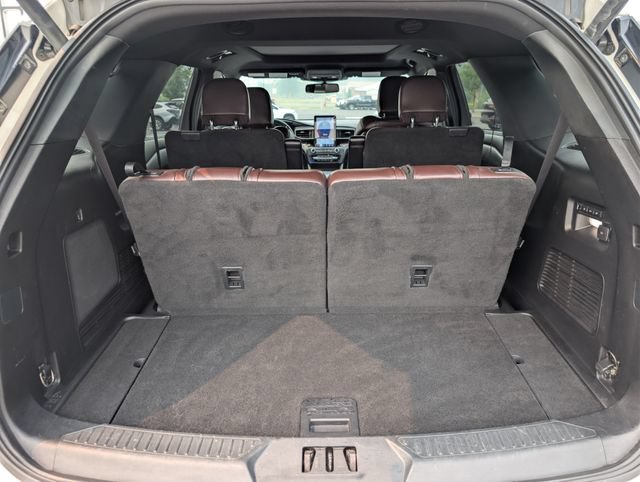 Used 2020 Ford Explorer Platinum w/ Premium Technology Package AWD/4WD image 21