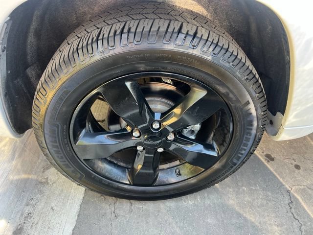 Used 2015 Jeep Grand Cherokee High Altitude AWD/4WD image 7