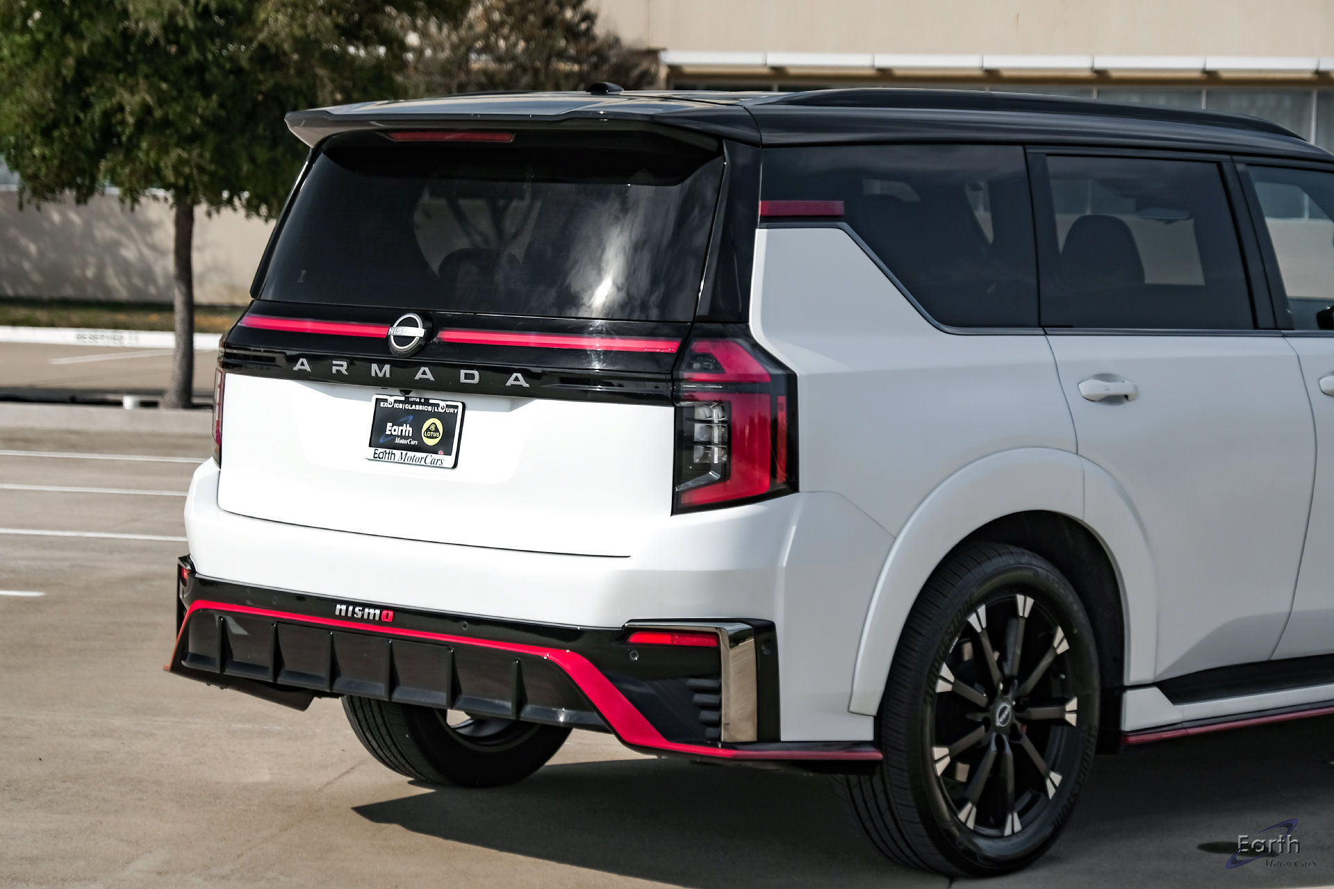 Used 2026 Nissan Armada NISMO AWD/4WD image 18