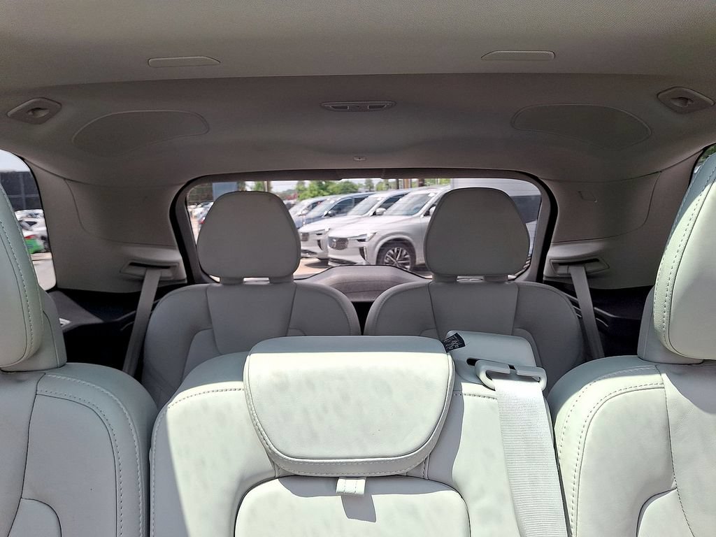 Certified 2025 Volvo XC90 T8 Ultra w/ Protection Package Premier AWD/4WD image 13