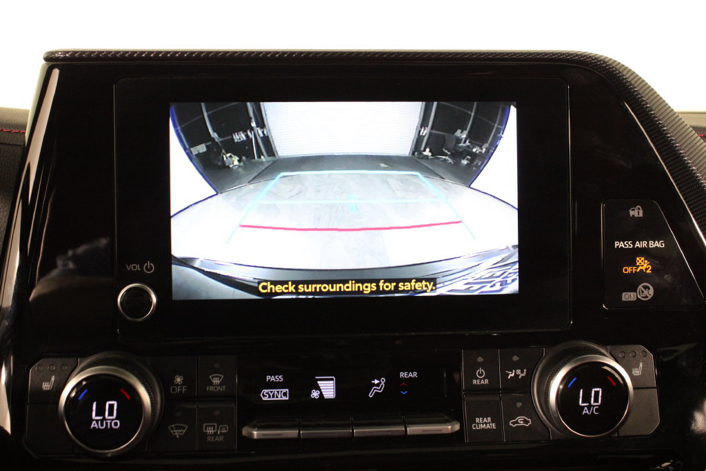 Used 2024 Toyota Highlander XSE FWD image 31