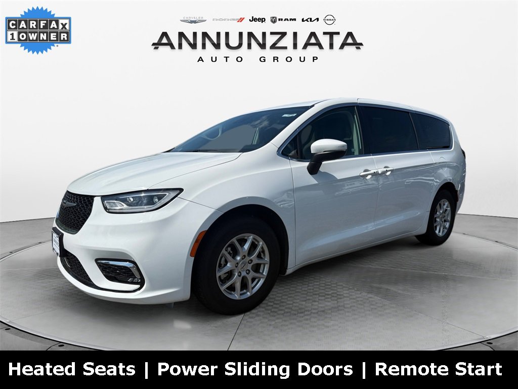 Certified 2023 Chrysler Pacifica Touring-L image 1