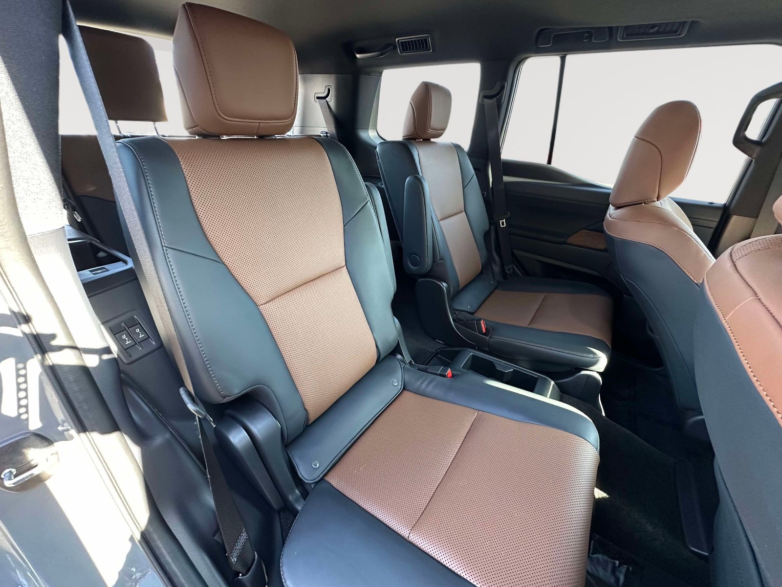 Used 2025 Lexus GX 550 image 29