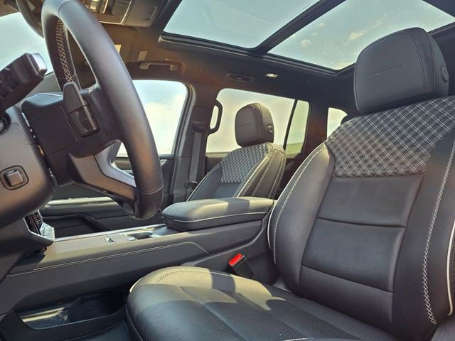 Used 2024 GMC Acadia Denali AWD/4WD image 27